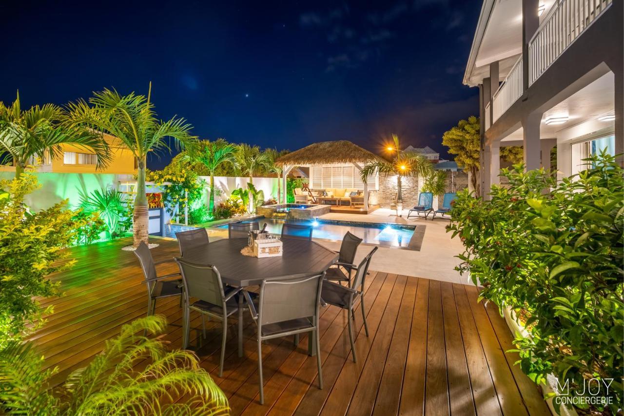 La Villa Rosaya - Piscine & Jacuzzi サン・ピエール エクステリア 写真