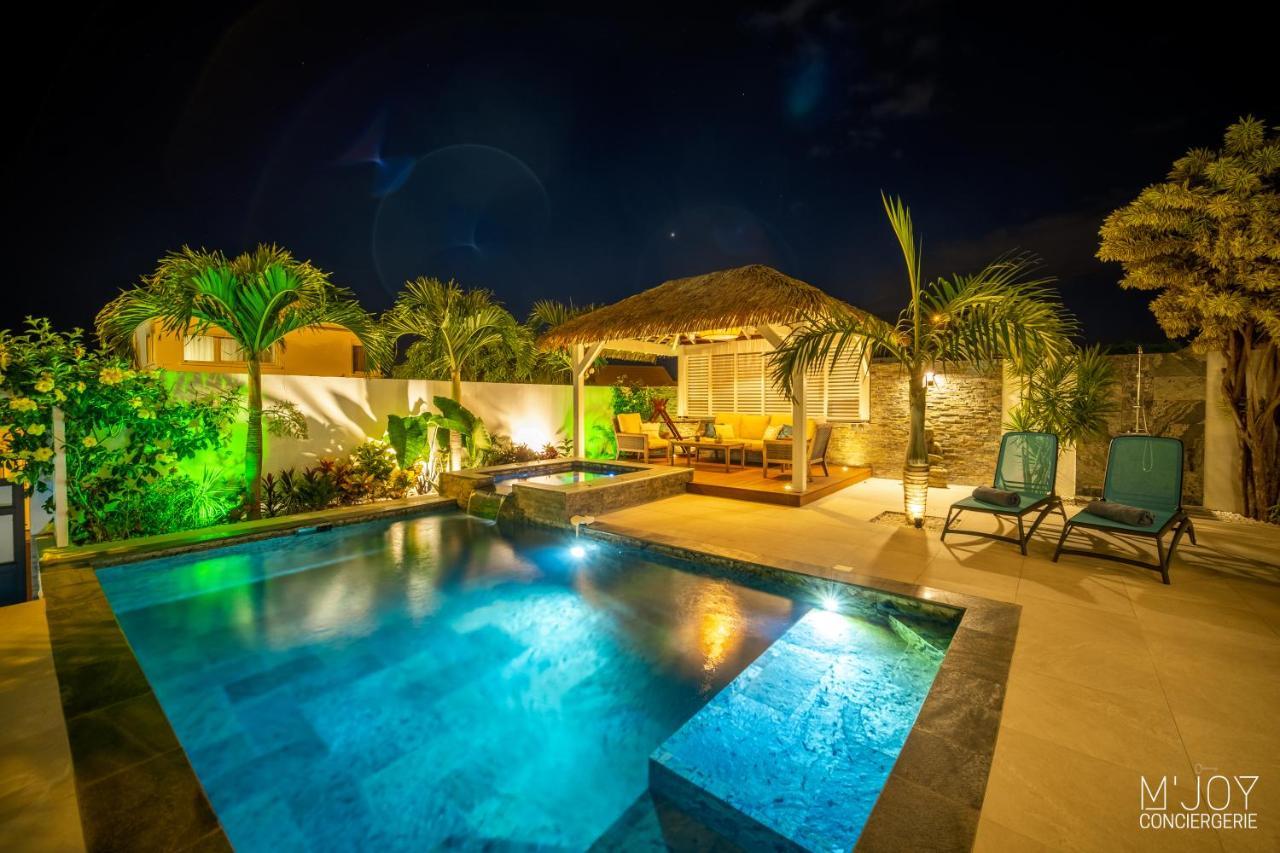 La Villa Rosaya - Piscine & Jacuzzi サン・ピエール エクステリア 写真